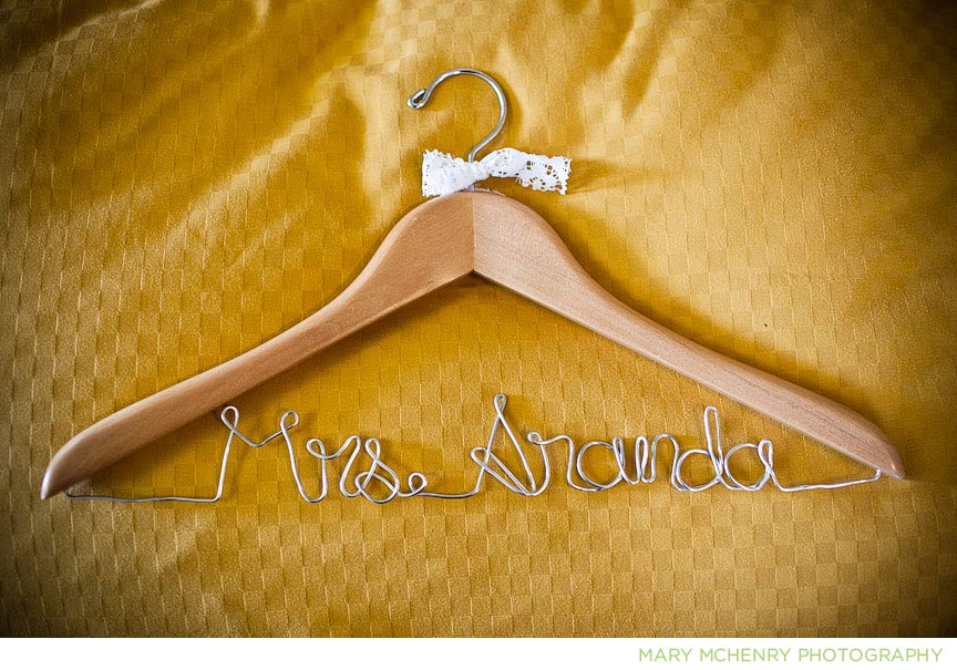 Wire hanger with writing