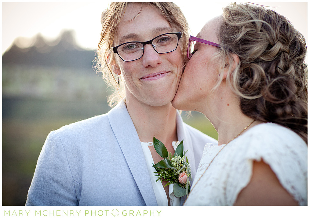 Samesexlesbianwedding22 Mary Mchenry Photography 